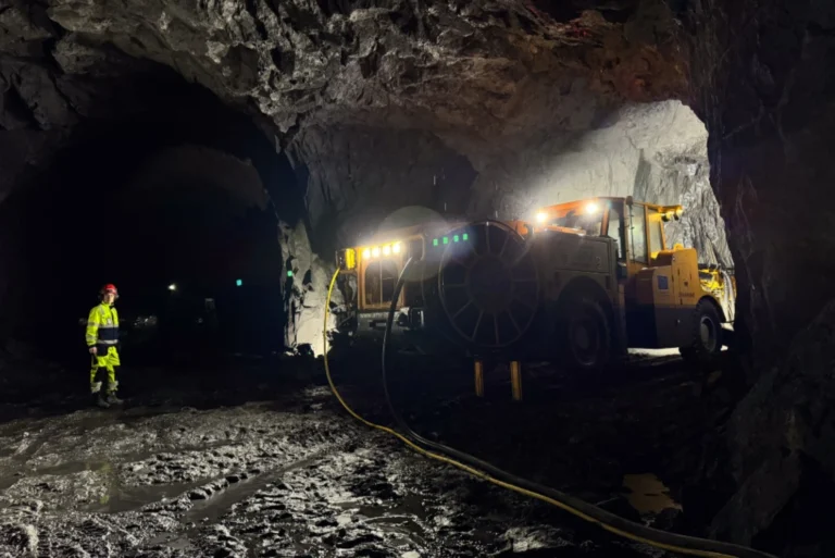 Building the digital and sustainable mine of the future 